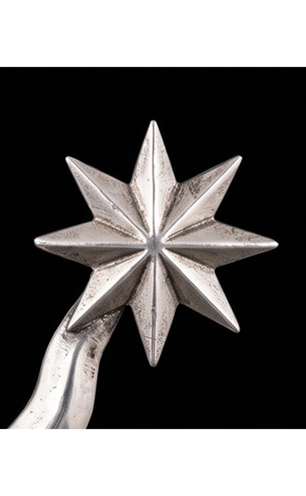 Estrella de orfebreria religiosa modelada en 3D